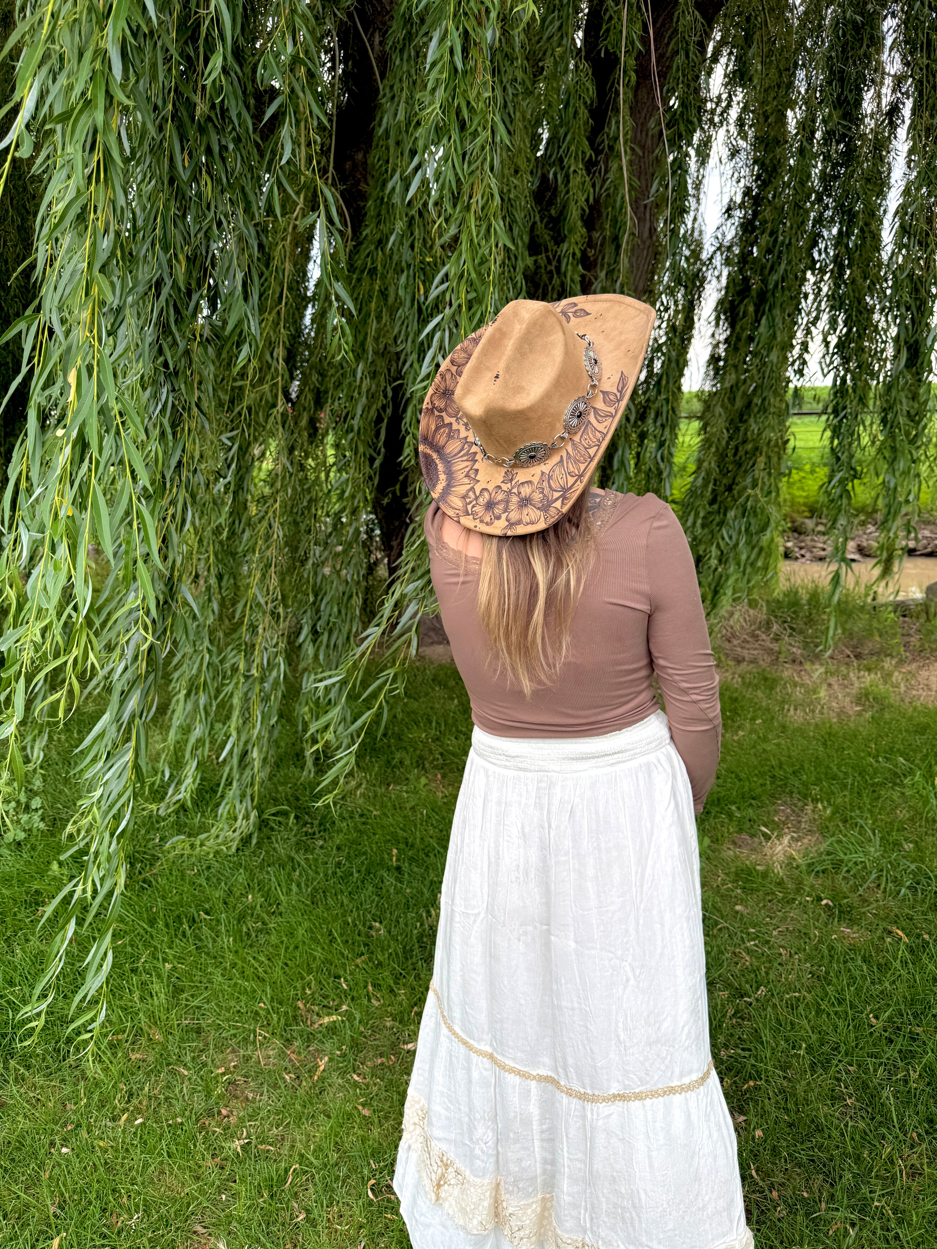 Floral Embroidery Ruffle Skirt