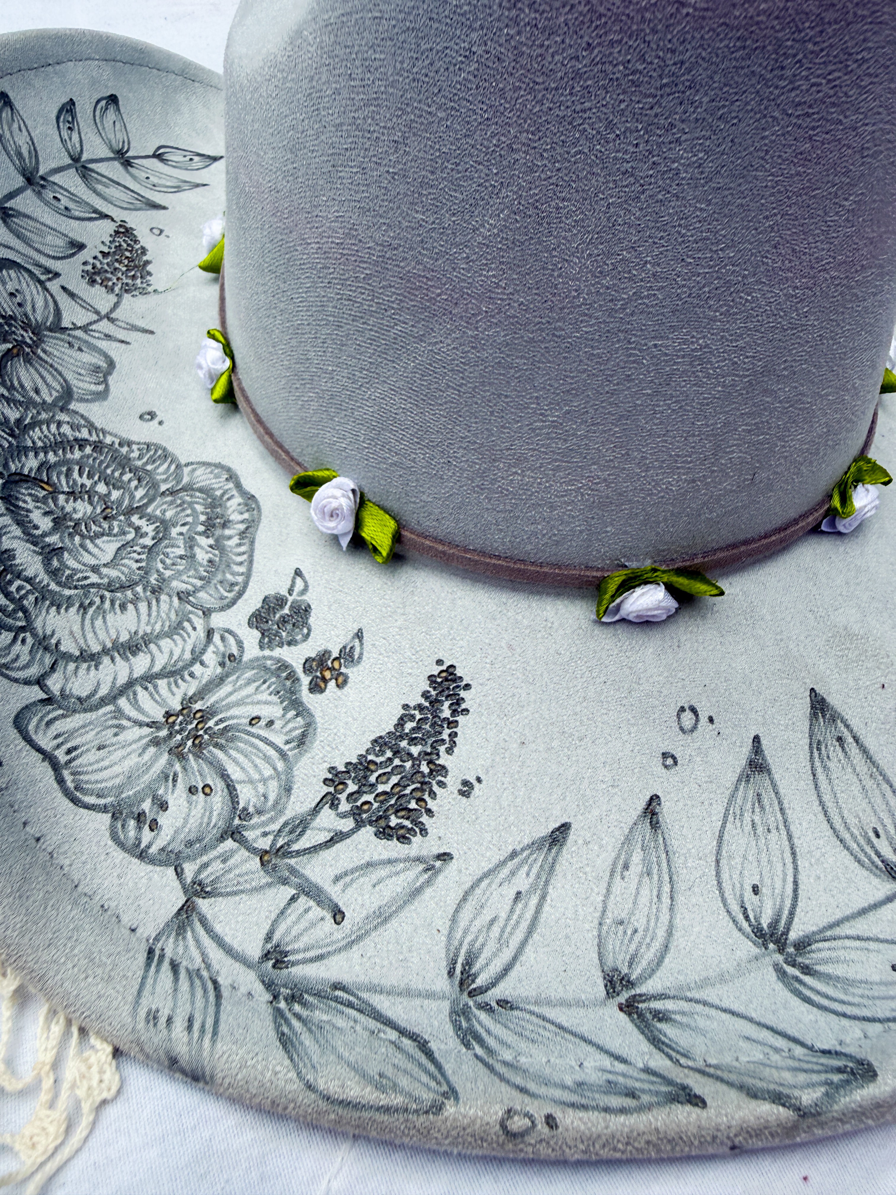Blue grey flowers - cowgirl hat